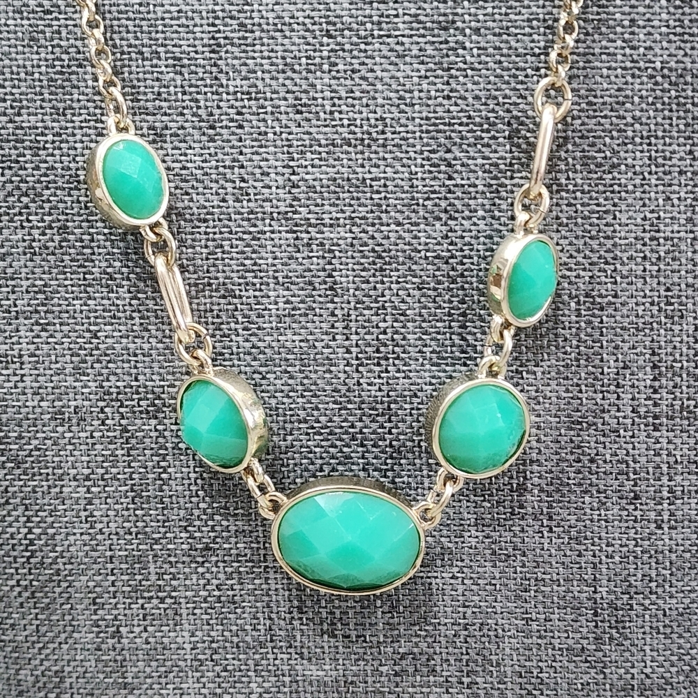 Banana Republic necklace and bead stretch bracelet necklace has a15" drop - Picture 4 of 8